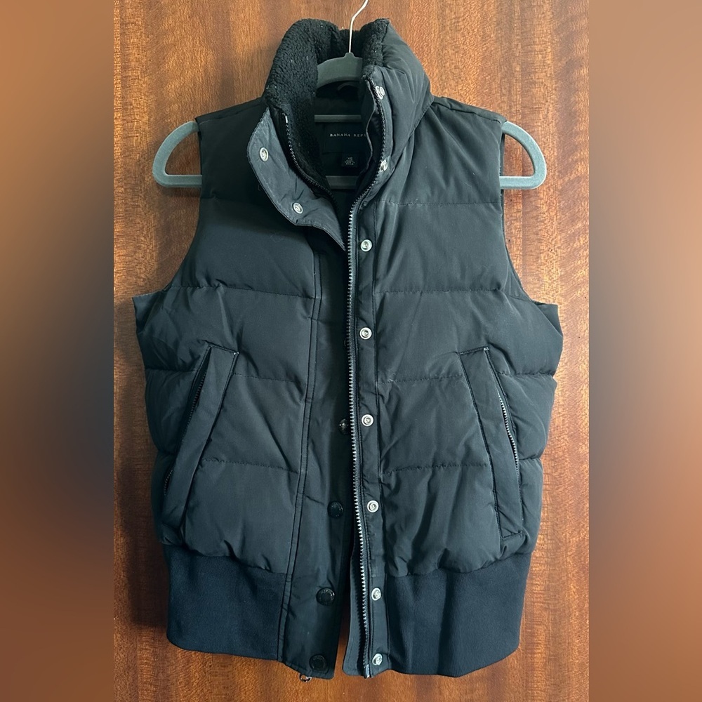 Puffer Vest - Banana Republic